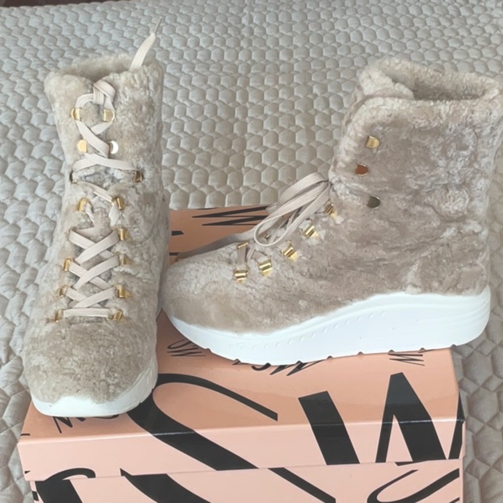 Stuart Weitzman Shearling Boots - image 1